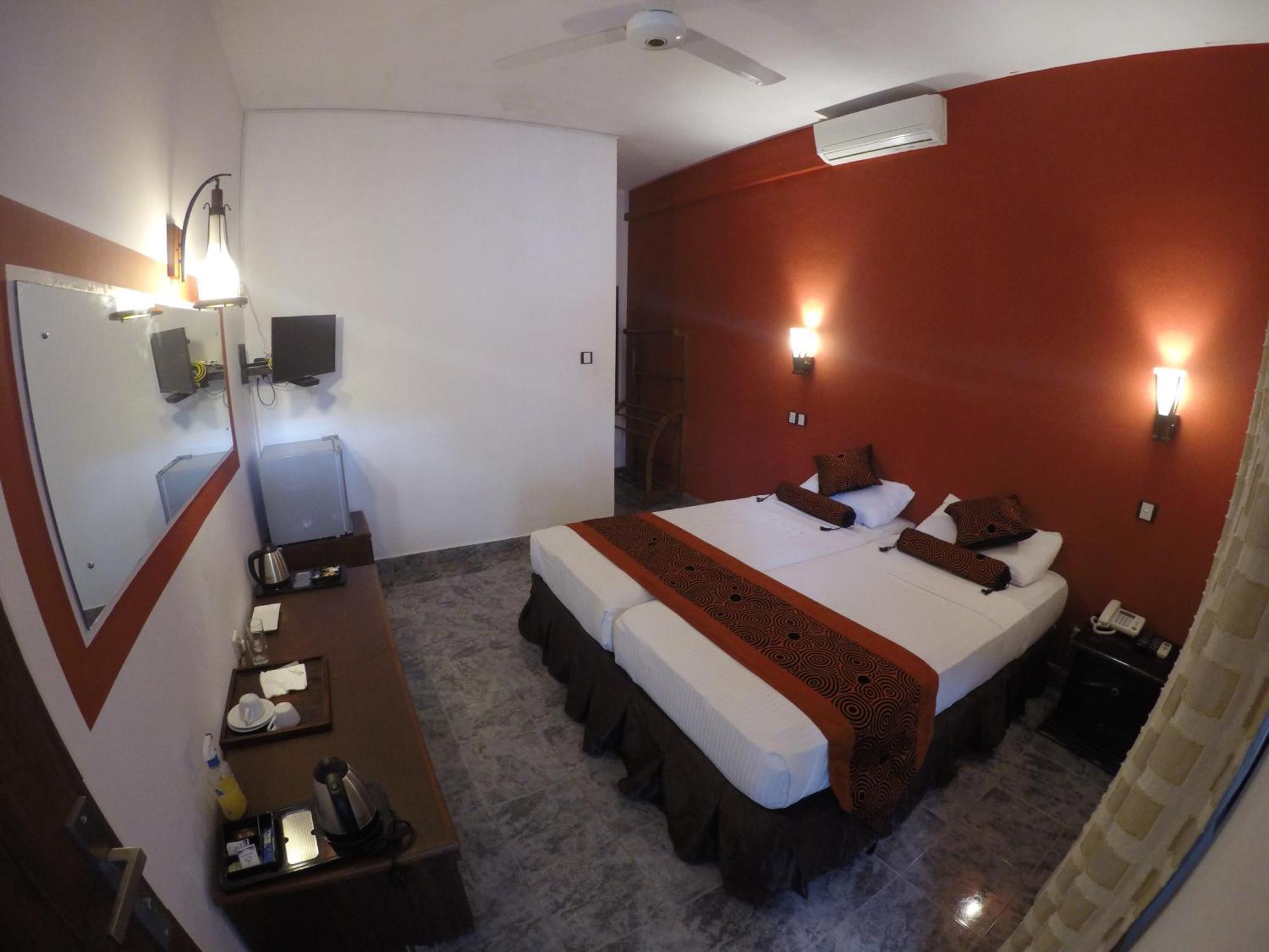 Hotel Sunray Kandy Ngoại thất bức ảnh
